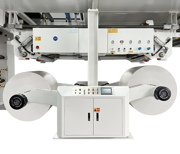 Double station turret unwinding